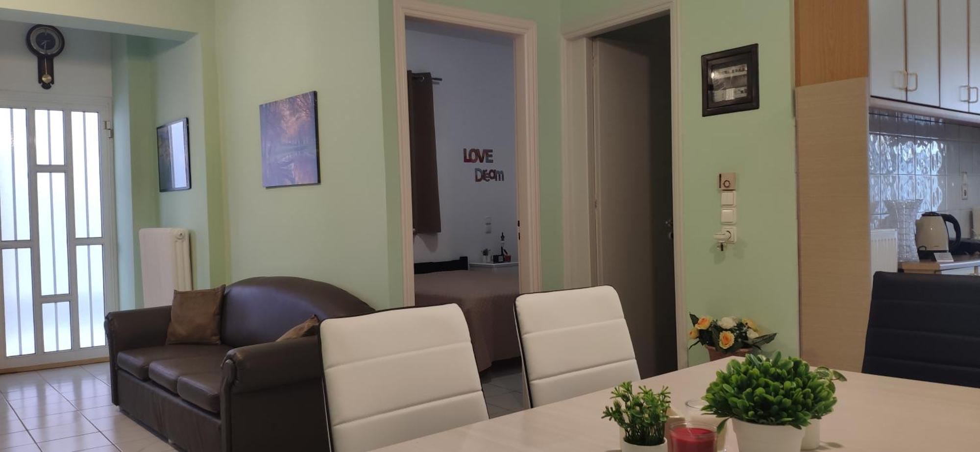 La Vita Apartments-Near Airport & Sea أرتيميدا الغرفة الصورة